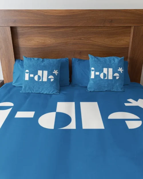 G-IDLE Logo Bed Sheets